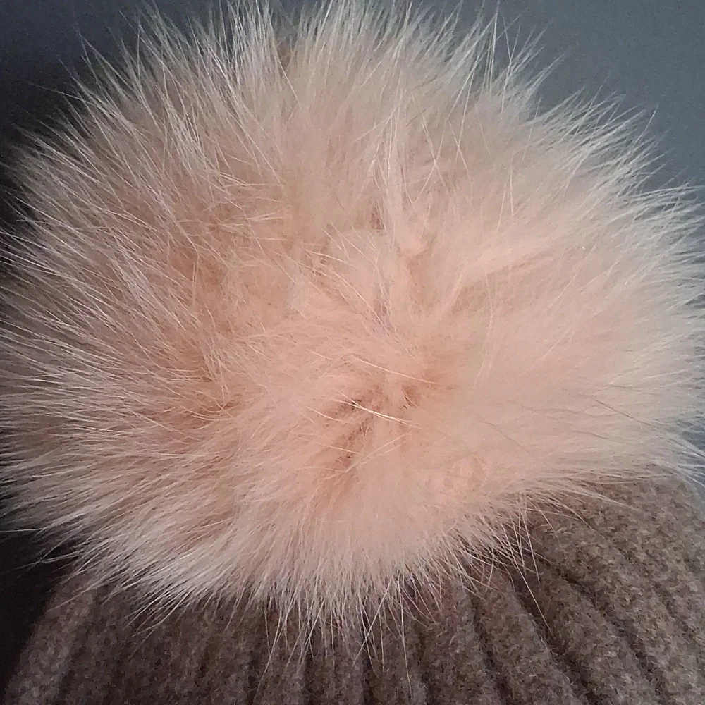 MJUK ICELAND Merino Wool Hat With Oversized Pom Pom